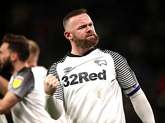 Rooney marks 500th English Lea...
